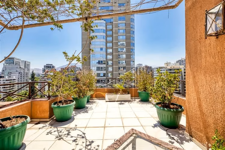 Penthouse con espectacular vista y posibilidad de 2 deptos - Imagen 24