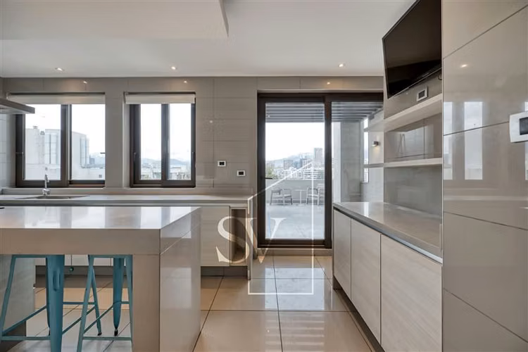 Moderno Pent-house, espectacular, excelente ubicación