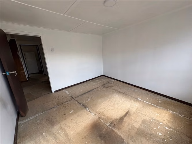 Terreno en venta con 2 casas en Punta Arenas