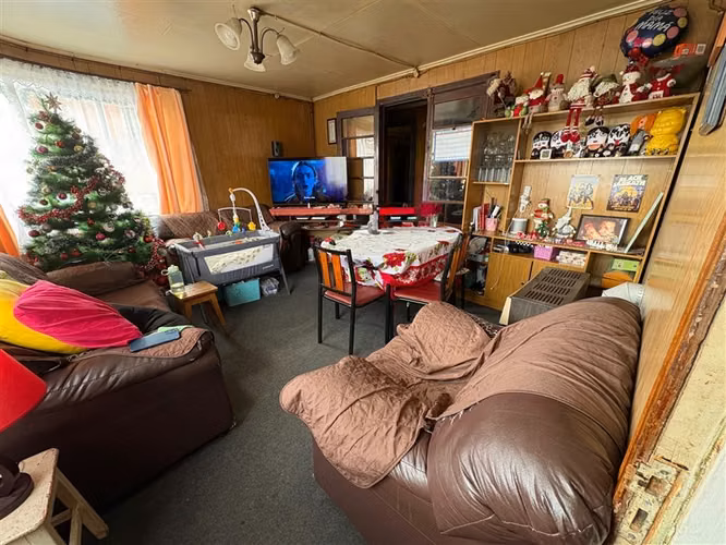 Terreno en venta con 2 casas en Punta Arenas - Imagen 6