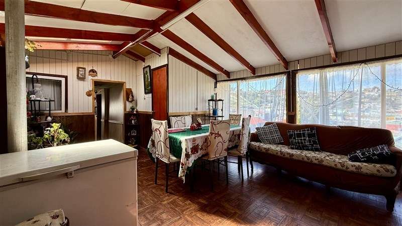 Casa con amplio terreno en Punta Arenas - Imagen 13