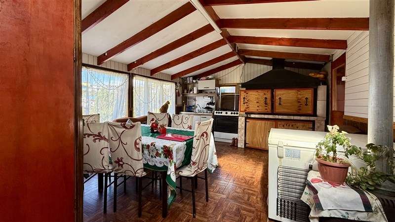 Casa con amplio terreno en Punta Arenas - Imagen 14