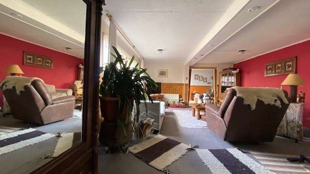 Oficina y amplia casa de 600 m2 en venta en Natales