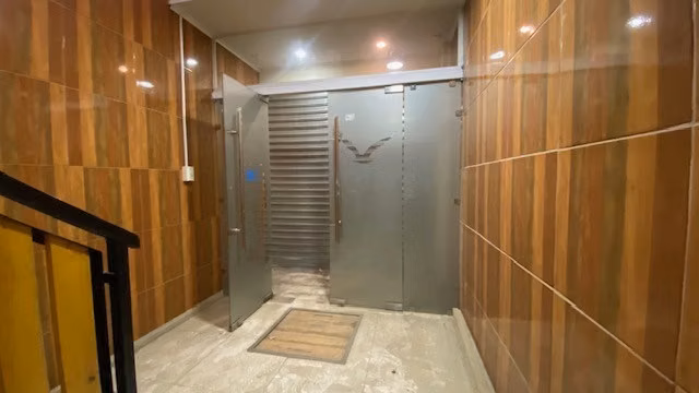Espasioso Local Comercial en 2do piso en arriendo en Natales