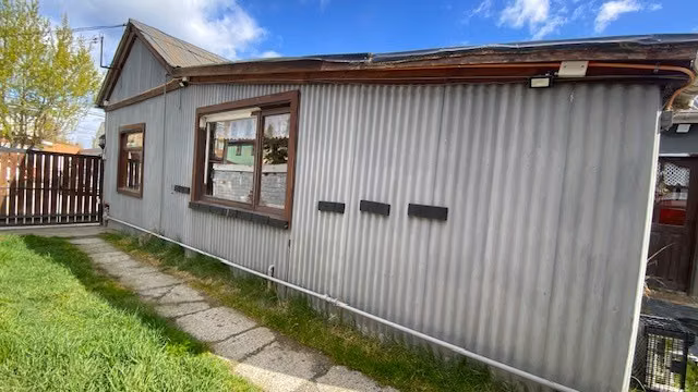 Amplia casa en venta de 600 m2, 4 dorm.y 2 baños en Natales