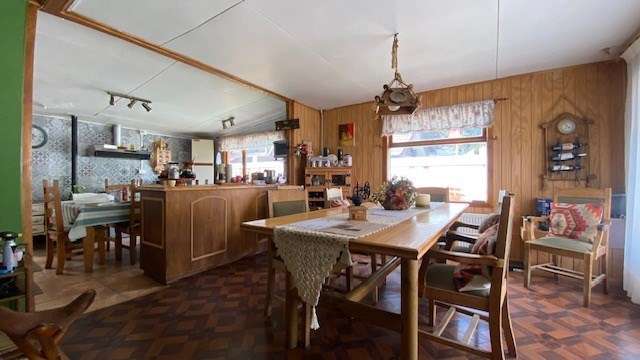 Amplia casa en venta de 600 m2, 4 dorm.y 2 baños en Natales