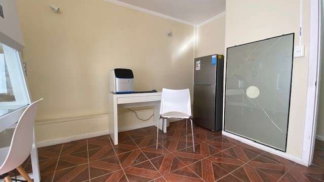 Espaciosa oficina central en 2do piso en arriendo en Natales