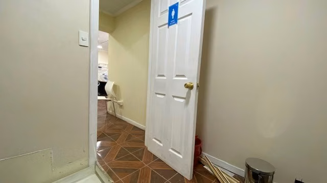 Espaciosa oficina central en 2do piso en arriendo en Natales