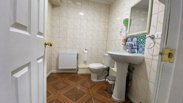 Espaciosa oficina central en 2do piso en arriendo en Natales