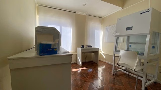 Espaciosa oficina central en 2do piso en arriendo en Natales