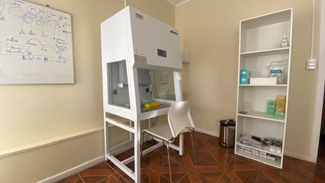 Espaciosa oficina central en 2do piso en arriendo en Natales