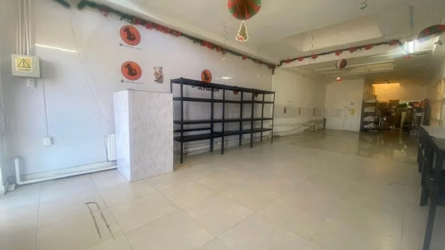 Amplia Bodega central en arriendo en Natales