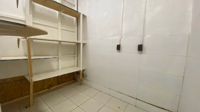 Amplia Bodega central en arriendo en Natales