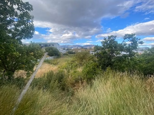 Casa en venta de 2 dorm. con 930 M2 de terreno en Natales