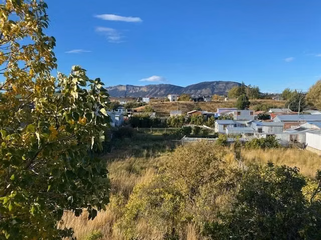 Casa en venta de 2 dorm. con 930 M2 de terreno en Natales