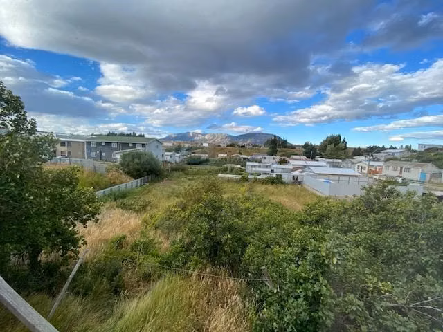 Casa en venta de 2 dorm. con 930 M2 de terreno en Natales