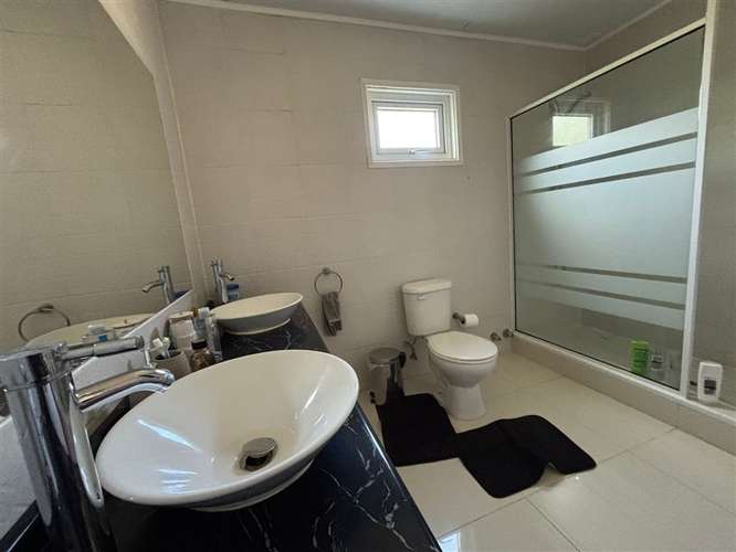CASA CON 7000M2 DE TERRENO 4D 3B CALEFACCION CENTRAL - Imagen 16