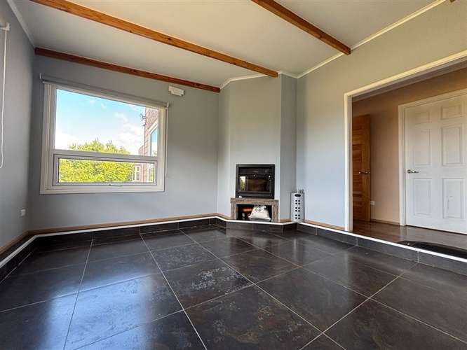 CASA CON 7000M2 DE TERRENO 4D 3B CALEFACCION CENTRAL - Imagen 6