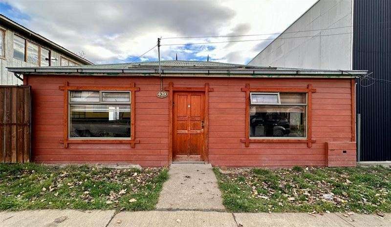 Amplia Casa en venta de 5 dorm. en Natales de 625 m2 de terr