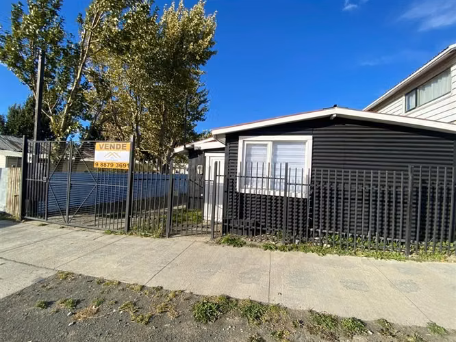 Casa en Venta con 2 dpto c/u de 2 dorm. en Puerto Natales