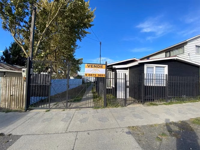 Casa en Venta con 2 dpto c/u de 2 dorm. en Puerto Natales