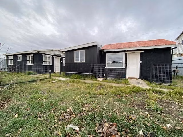Propiedad en Venta, 2 Depto. de 2 dorm. y casa en Natales - Imagen 19