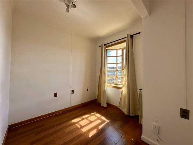 ELEGANTE Y HERMOSA 5D 3B Y 700M2 DE TERRENO ,RESIDENCIAL - Imagen 10