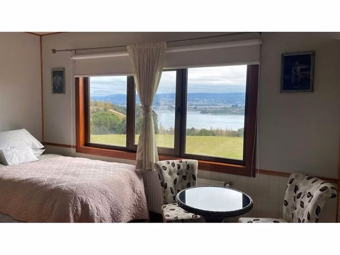 Casa en venta de 4 dorm. en Castro