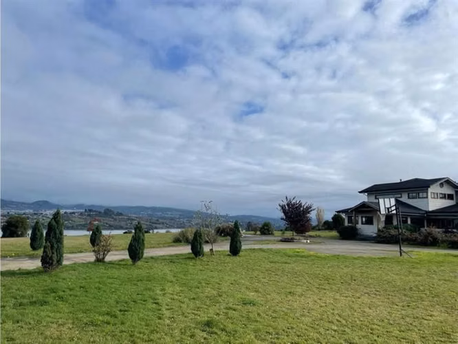 Casa en venta de 4 dorm. en Castro