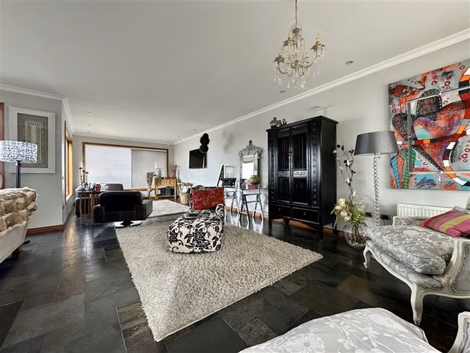 Casa en venta de 5 dorm. en Punta Arenas