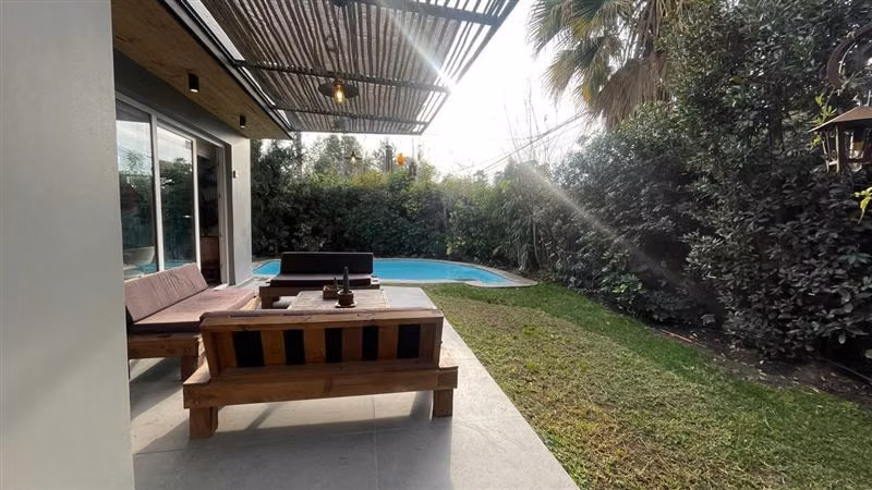 Casa en venta de 3 dorm. en Las Condes