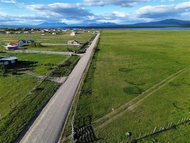 Se venden sitios en Natales ruta Y-315 y cm. 6 de 1 hectárea - Imagen 6