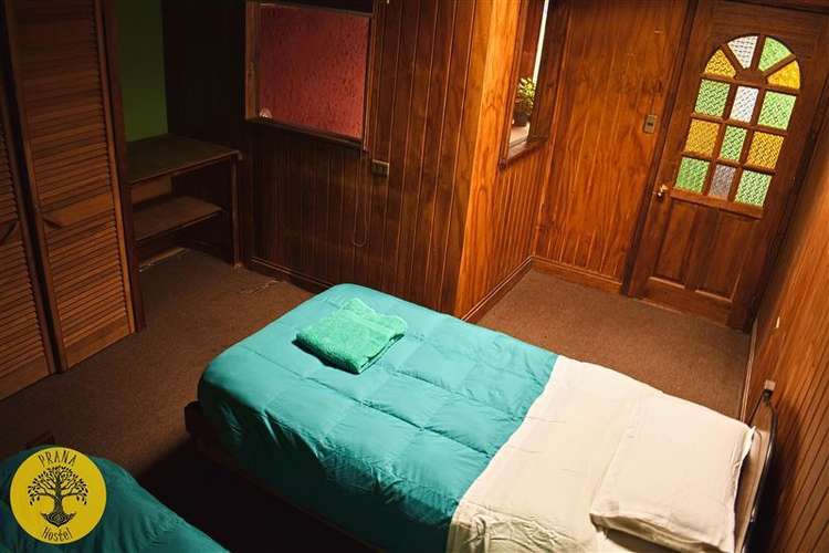 Ampia casa en venta de 7 dorm. apta para comercio en Natales