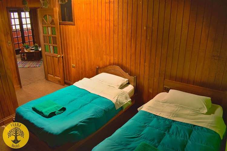 Ampia casa en venta de 7 dorm. apta para comercio en Natales