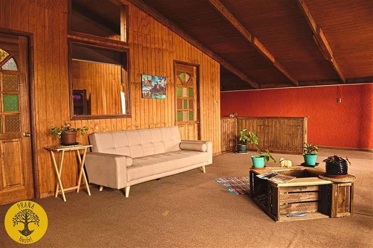 Ampia casa en venta de 7 dorm. apta para comercio en Natales