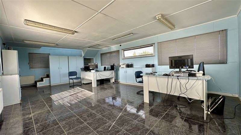 OFICINA AMOBLADA +GALPON COMO TALLER KILOMETRO 12 ESTC 10