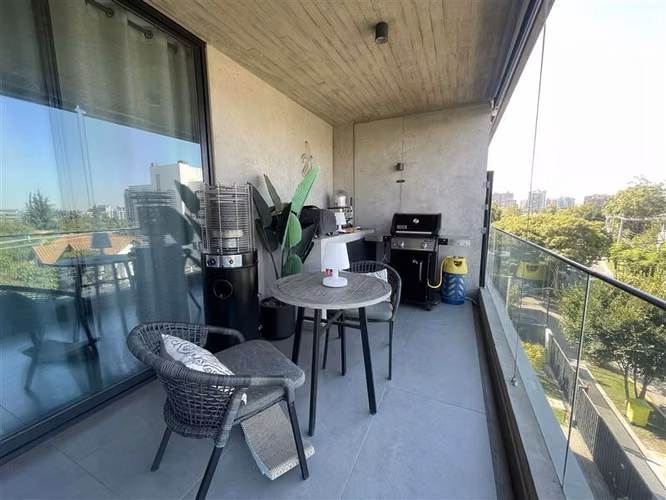 Departamento en venta de 3 dorm. en Vitacura Exclusivo.