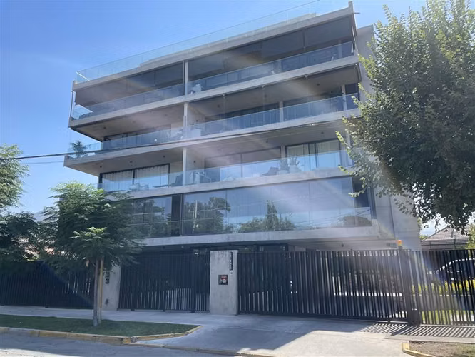 Departamento en venta de 3 dorm. en Vitacura Exclusivo.