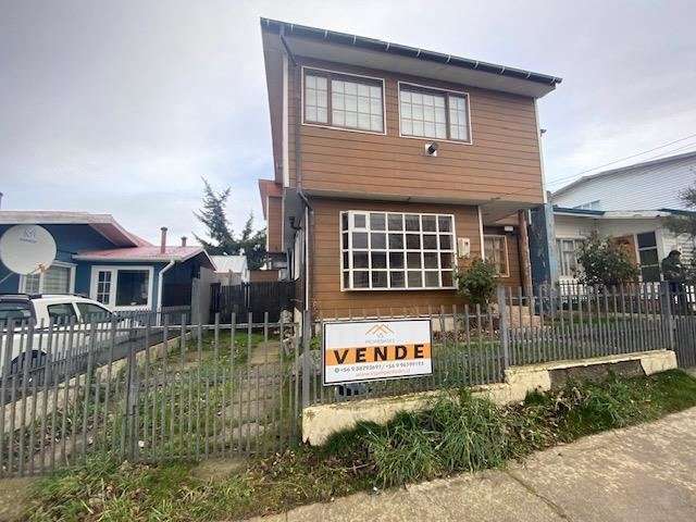 Casa en venta de 7 dorm. en Natales - Imagen 4