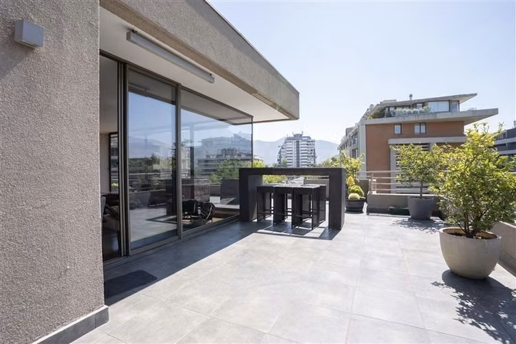 Departamento en venta de 4 dorm. en Vitacura