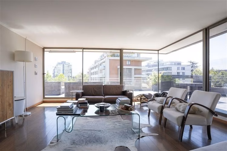 Departamento en venta de 4 dorm. en Vitacura