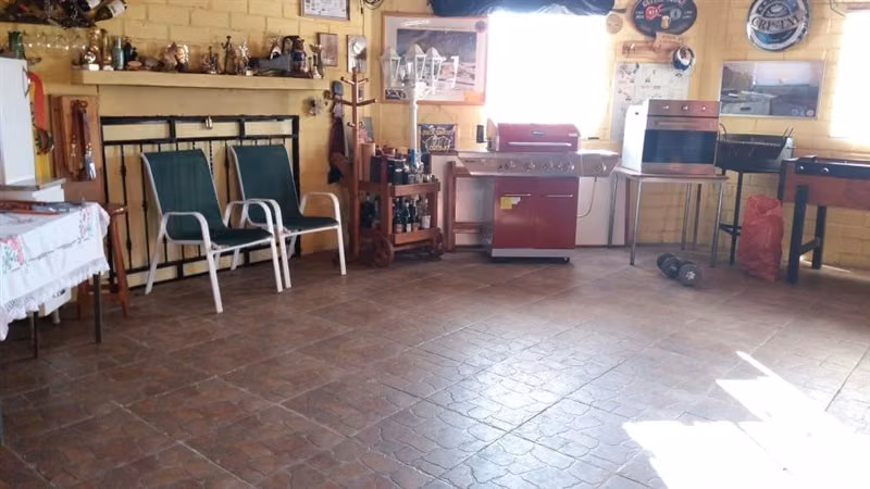 Casa en venta de 5 dorm. en El Verdín