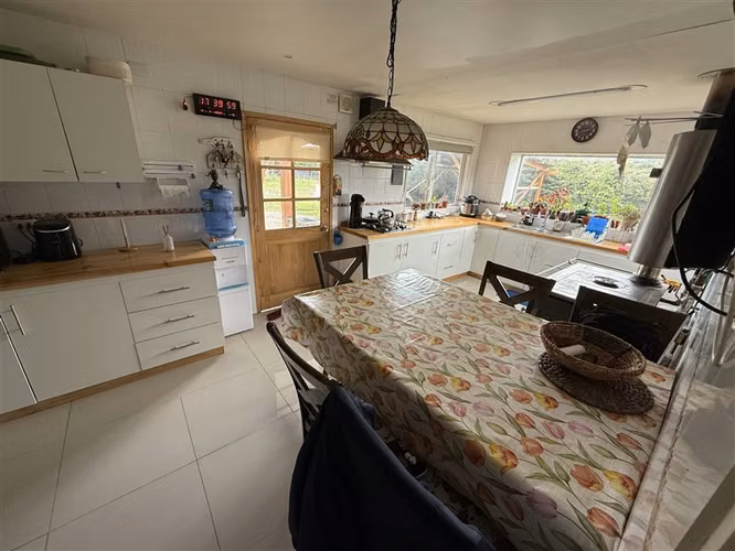 Casa en venta de 4 dorm. en Camino Reserva Coihaique