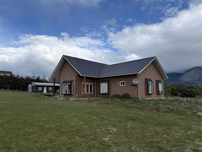 Casa en venta de 4 dorm. en Camino Reserva Coihaique