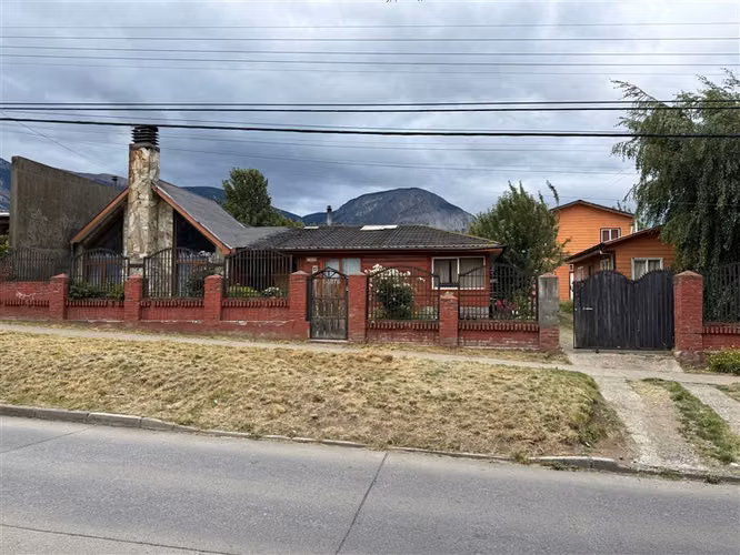 Casa en venta de 4 dorm. en Coihaique