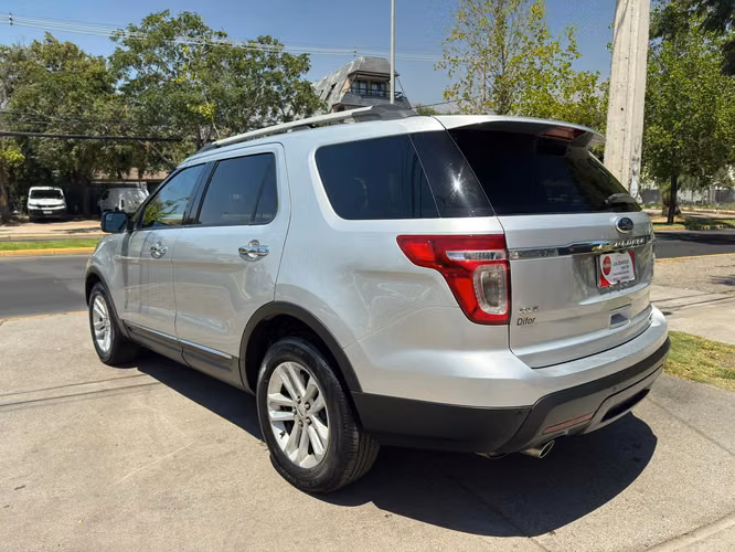 FORD EXPLORER XLT 3.5 AUTOMATICO 3 CORRIDAS FULL CAMARA AIRBAG ABS VER EN LAS CONDES 2014