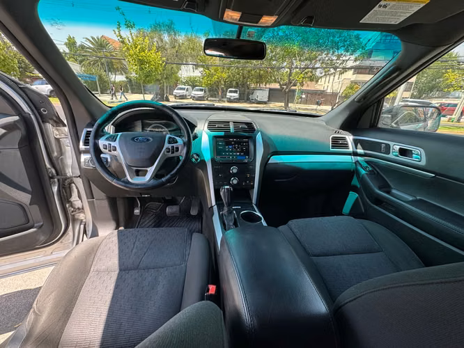 FORD EXPLORER XLT 3.5 AUTOMATICO 3 CORRIDAS FULL CAMARA AIRBAG ABS VER EN LAS CONDES 2014
