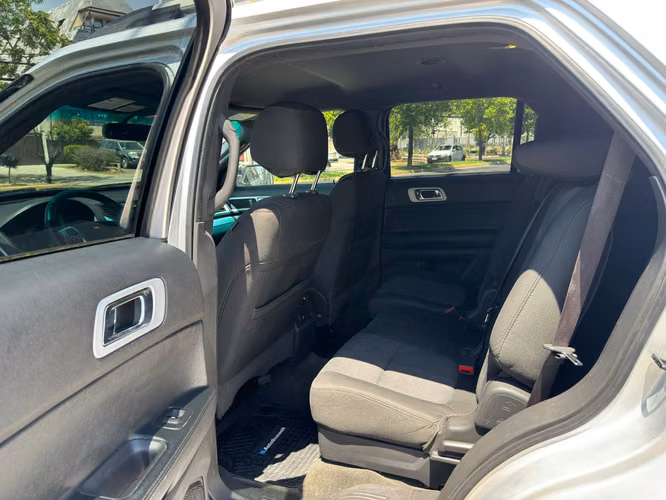 FORD EXPLORER XLT 3.5 AUTOMATICO 3 CORRIDAS FULL CAMARA AIRBAG ABS VER EN LAS CONDES 2014