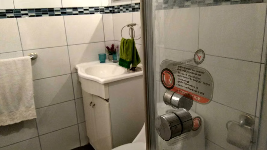 Casa Amplia y Moderna, 4D+2B+3E+1BD (152904)