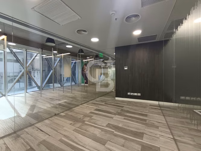 Oficina Premium cercano a Metro en Santiago Centro